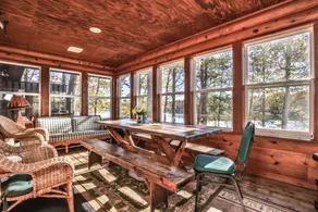 Cottage 8 - Hiller's Pine Haven - Image 2