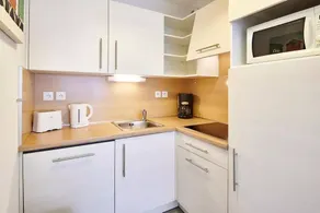 Apartment with sauna - Image 2