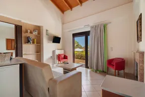 Villa avec terrasse, jardin et piscine | Vue jardin - Image 3