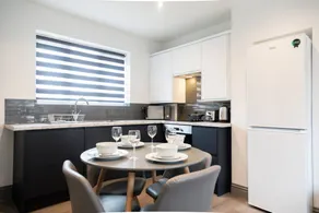 4Bed-Sleeps6-PrivateGarden-PetFriendly - Image 3