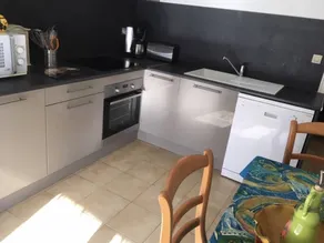 Merveilleuse villa entièrement équipée avec barbecue, jardin et terrasse | Vue piscine - Image 4