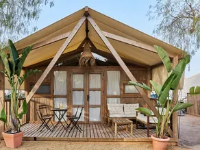 Tent with terrace & pool | Garden view - Image 4