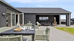 House with terrace, sauna & jacuzzi - Image 4