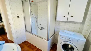 Flat with pool - Image 3