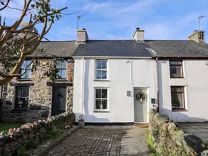 Cottage with garden | Beach view - Image 2