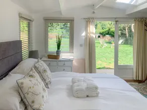 Family-friendly wonderful cottage with garden & barbeque | Pets allowed - Image 2