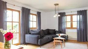 Fully equipped holiday apartment with terrace - Image 4