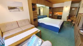 Apartment with pool & sauna | Mountain view - Image 4