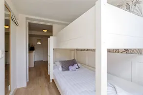 Holiday apartment with garden & terrace - Image 4