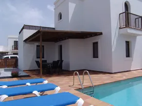 Villa mit Terrasse, Garten und beheiztem Pool | Bergblick - Image 3