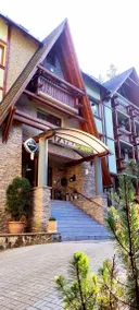 Child-friendly studio with hot tub, terrace & barbeque | Next to the ski | Dogs allowed - Image 2