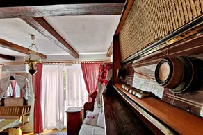 Holiday apartment with terrace, garden & BBQ - Image 4