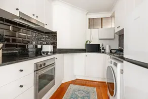 Modern and Stylish One Bedroom Apartment with City View - Image 3