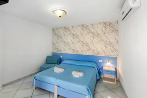 Apartment with pool, garden & terrace | Mountain view - Image 3