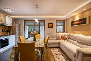 Fully equipped holiday apartment with terrace | Mountain view - Image 4