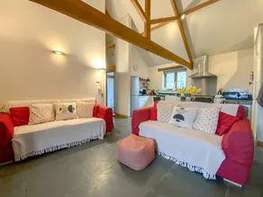 Family-friendly cottage with garden - Image 4