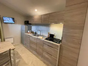 Casa móvil ideal para familias con piscina climatizada y barbacoa | Admite mascotas - Image 4