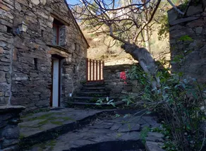 House with jacuzzi, barbeque & terrace | Mountain view - Image 3