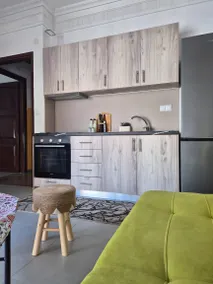 Mokshouse – Bright, Comfortable Apartment near City Center and Beach - Image 4