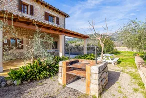 Ferienhaus mit Garten, Terrasse und Pool | Bergblick - Image 5