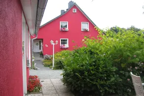 Holiday home with BBQ, garden & terrace | Pets are welcome - Image 5