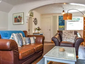 Cottage with garden | River view - Image 4