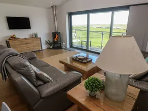 Cottage with garden | Beach view - Image 4