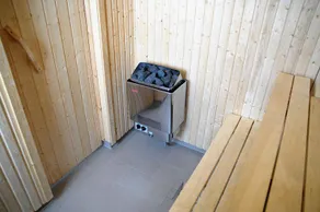 Flat with pool & terrace - Image 2