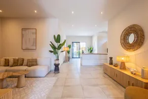 Family-oriented wonderful flat with pool | Next to the beach | Perfect for remote work - Image 4