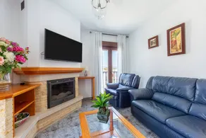 Wonderful villa with terrace - Image 3