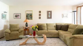 House with garden, pool & terrace - Image 2