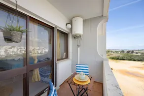 Flat with garden | Lake view - Image 5