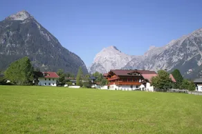 Apart Hodl - Image 3