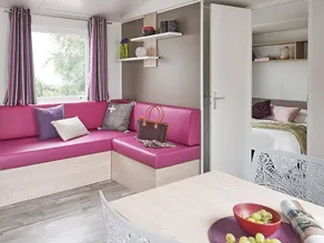 Family-friendly mobile home with BBQ, terrace & heated pool | Dogs allowed - Image 5