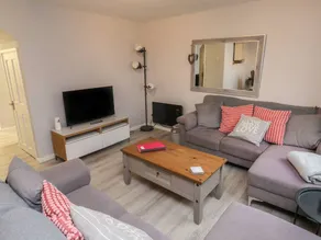 Child-friendly cottage with garden | Pets allowed - Image 3