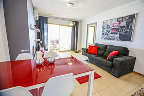 Flat with garden & terrace - Image 3