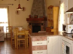 Fully equipped flat with terrace - Image 5