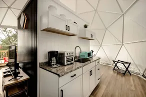 Stunning Dome with Barbecue and Hot-tub in Capon Bridge, West Virginia - Image 3