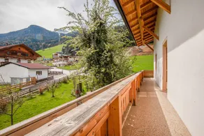 Child-friendly holiday apartment with garden & BBQ | Mountain view | Ski nearby - Image 2