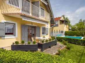 Pleasant flat with garden, pool & terrace - Image 2