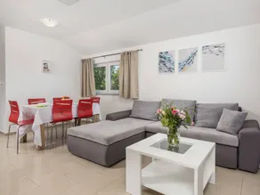 Holiday apartment with barbeque | Sea view - Image 2