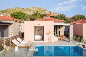 Villa with terrace, pool & garden - Image 5