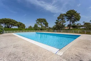 Flat with garden & pool | Lake view - Image 5