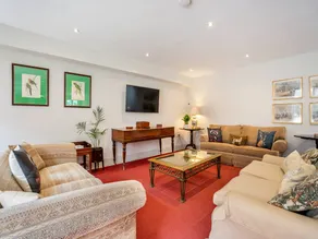 Child-friendly cottage with barbeque & garden | River view | Dogs allowed - Image 3
