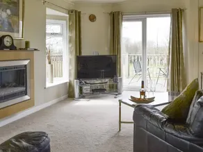 Cottage with garden | Water view - Image 3