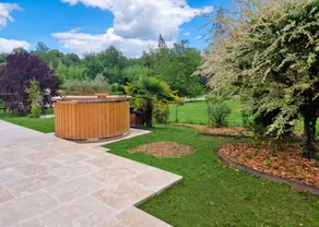 Incantevole villa totalmente attrezzata con piscina, barbecue e terrazza | Vista sul giardino - Image 3