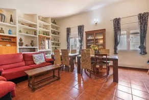 House with garden, barbeque & private pool | Mountain view - Image 3
