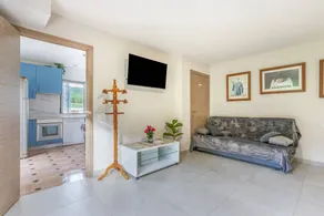 La Fuente Ribadeo 1 Apartment with Mountain Views, Wi-Fi, and Air Conditioning - Image 3