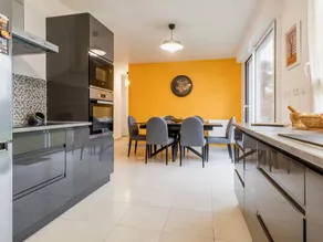 Fully equipped charming cottage with garden & BBQ - Image 4