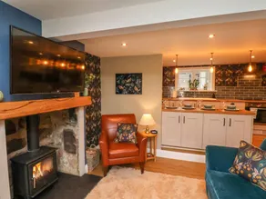 Family-friendly charming cottage with garden | Pet-friendly - Image 2